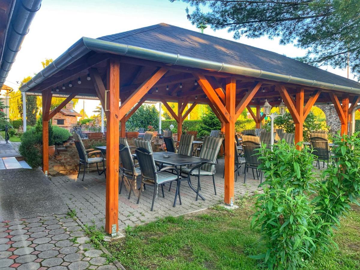 Hotel Zéta Lenti Extérieur photo