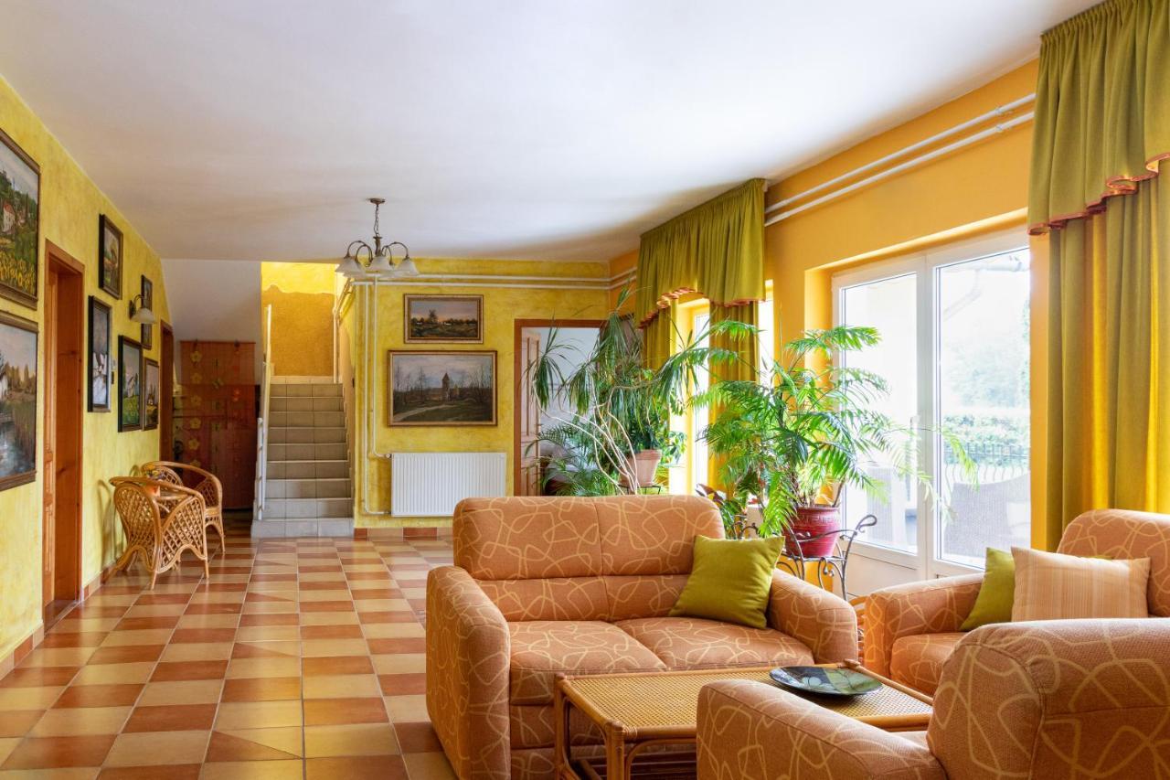 Hotel Zéta Lenti Extérieur photo