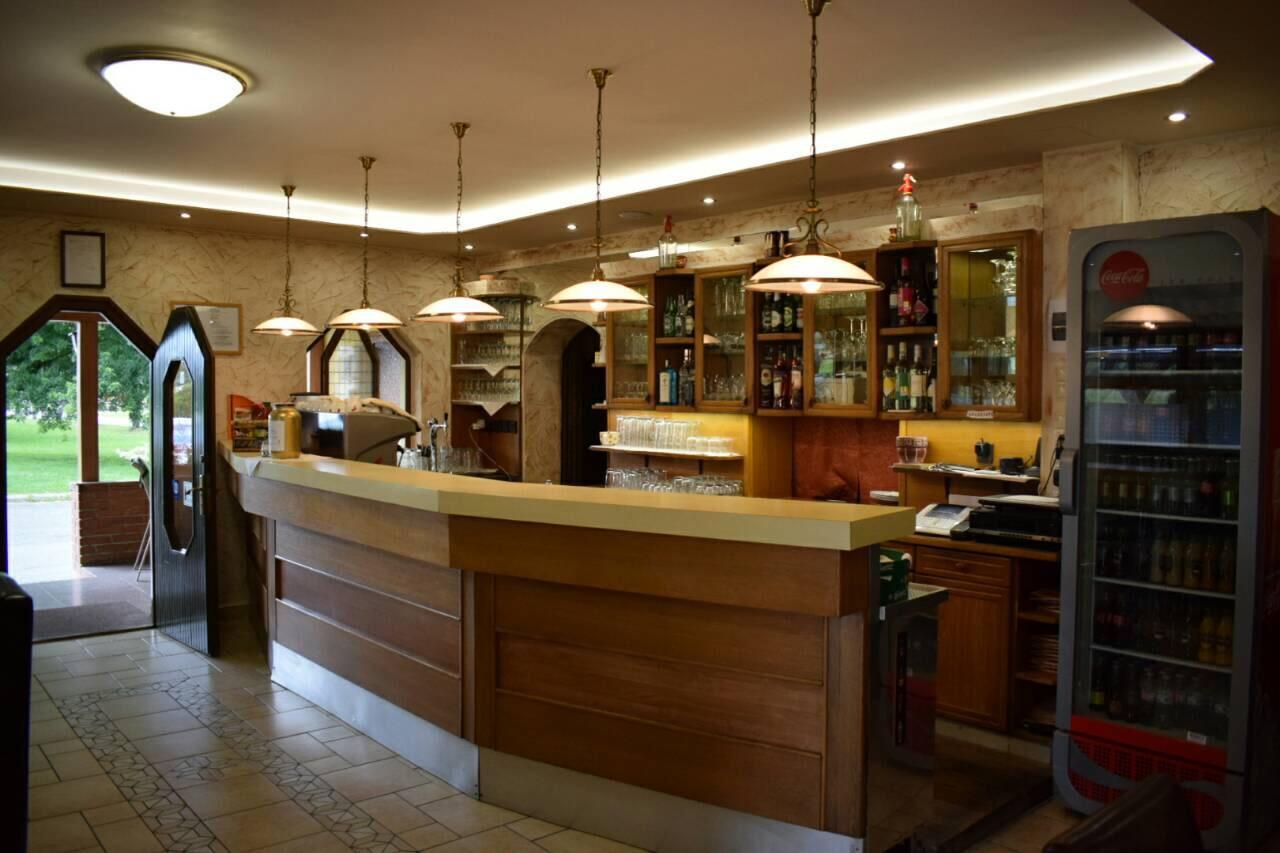 Hotel Zéta Lenti Extérieur photo
